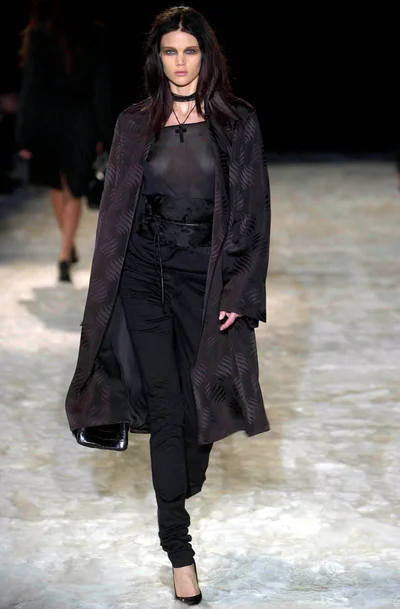 Look 17